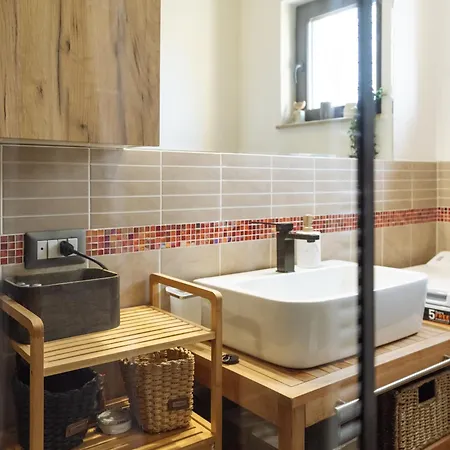 Quiet With Terrace View Бухарест