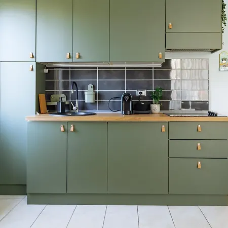 Апартаменты Quiet With Terrace View *