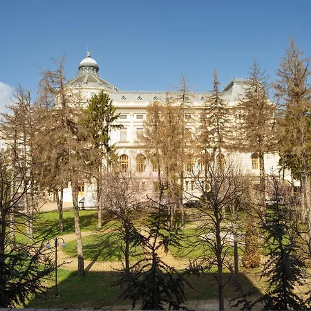 Апартаменты Quiet With Terrace View *