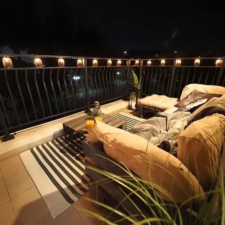 Apartament Quiet With Terrace View