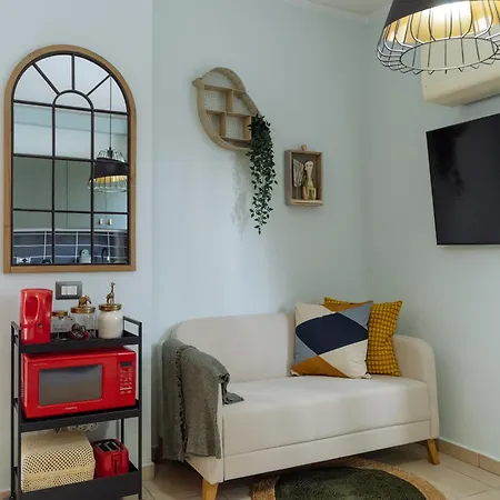 Quiet With Terrace View Apartment