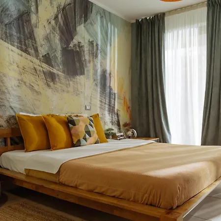 Apartment Secret Garden View Quiet Private Terrace Bukarest