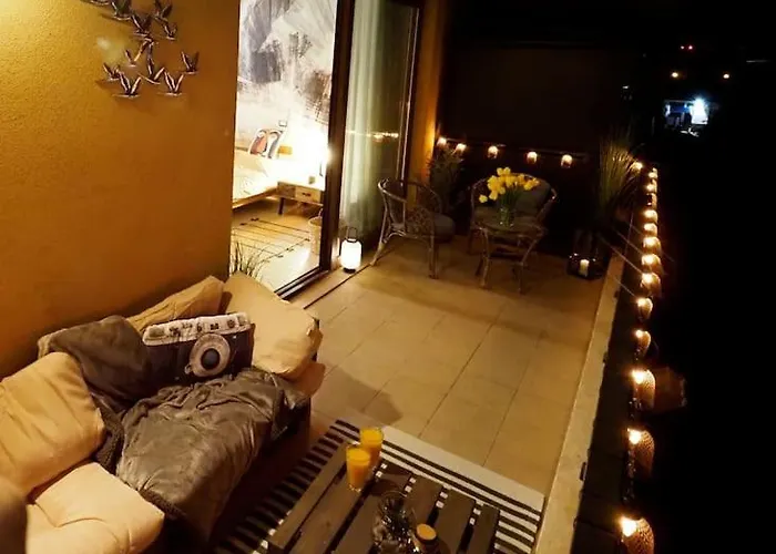 Secret Garden View Quiet Private Terrace *