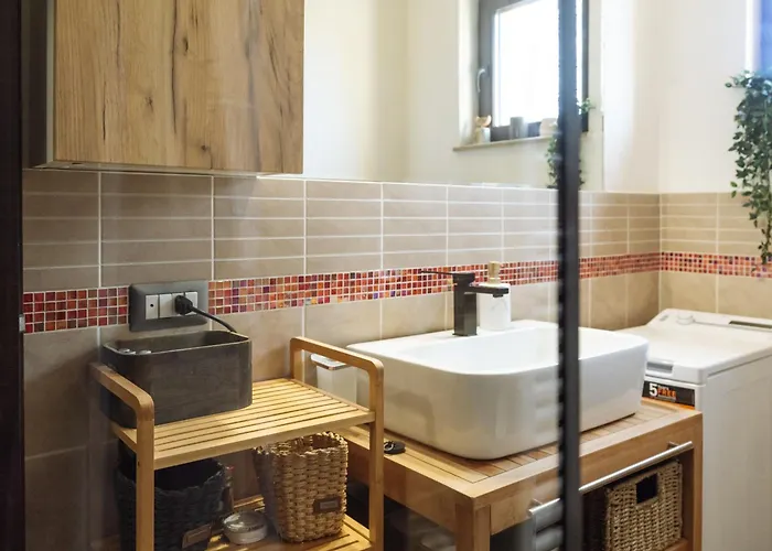 Secret Garden View Quiet Private Terrace Bucarest