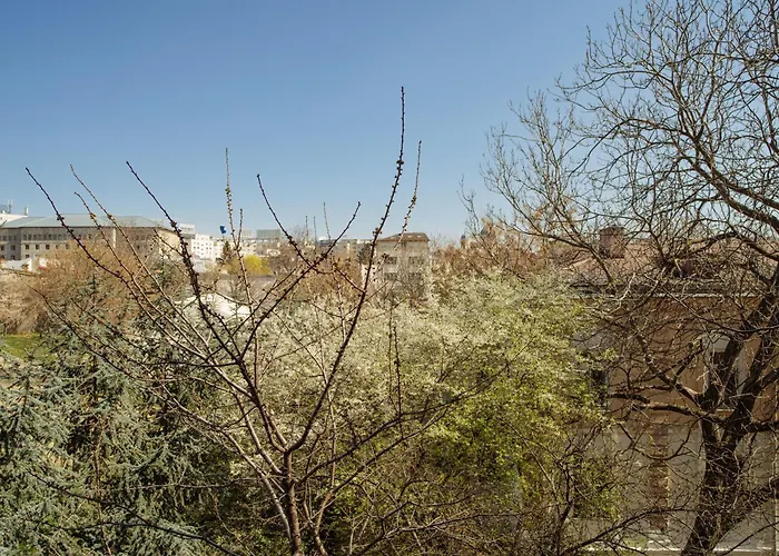 דירה Secret Garden View Quiet Private Terrace בוקרשט