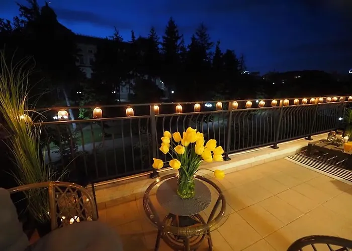 Secret Garden View Quiet Private Terrace 아파트